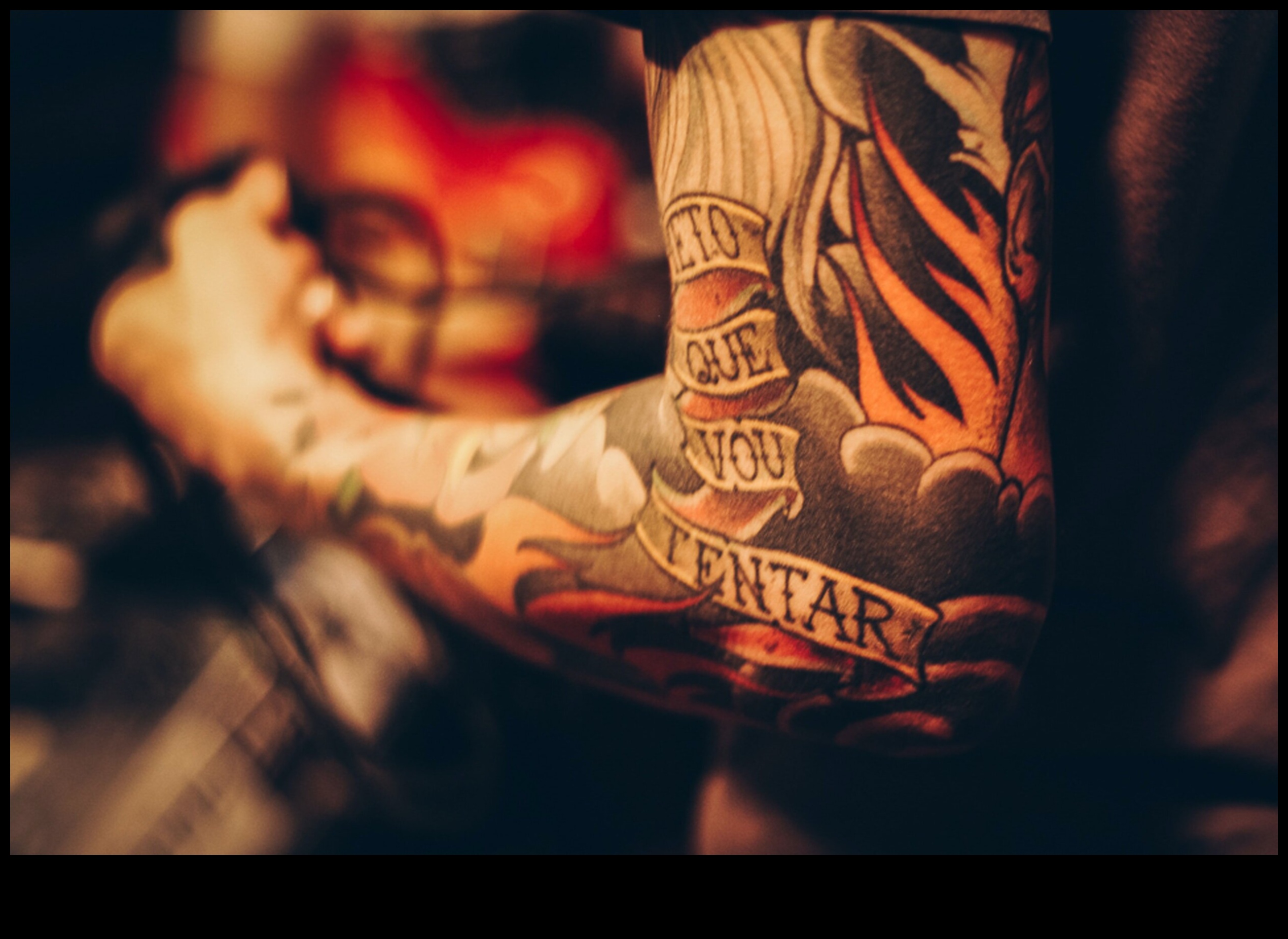 Tatuaje tradiționale renașterii clasice, reimaginate cu eleganță modernă 4 Renaștere clasică: tatuaje tradiționale reimaginate cu eleganță