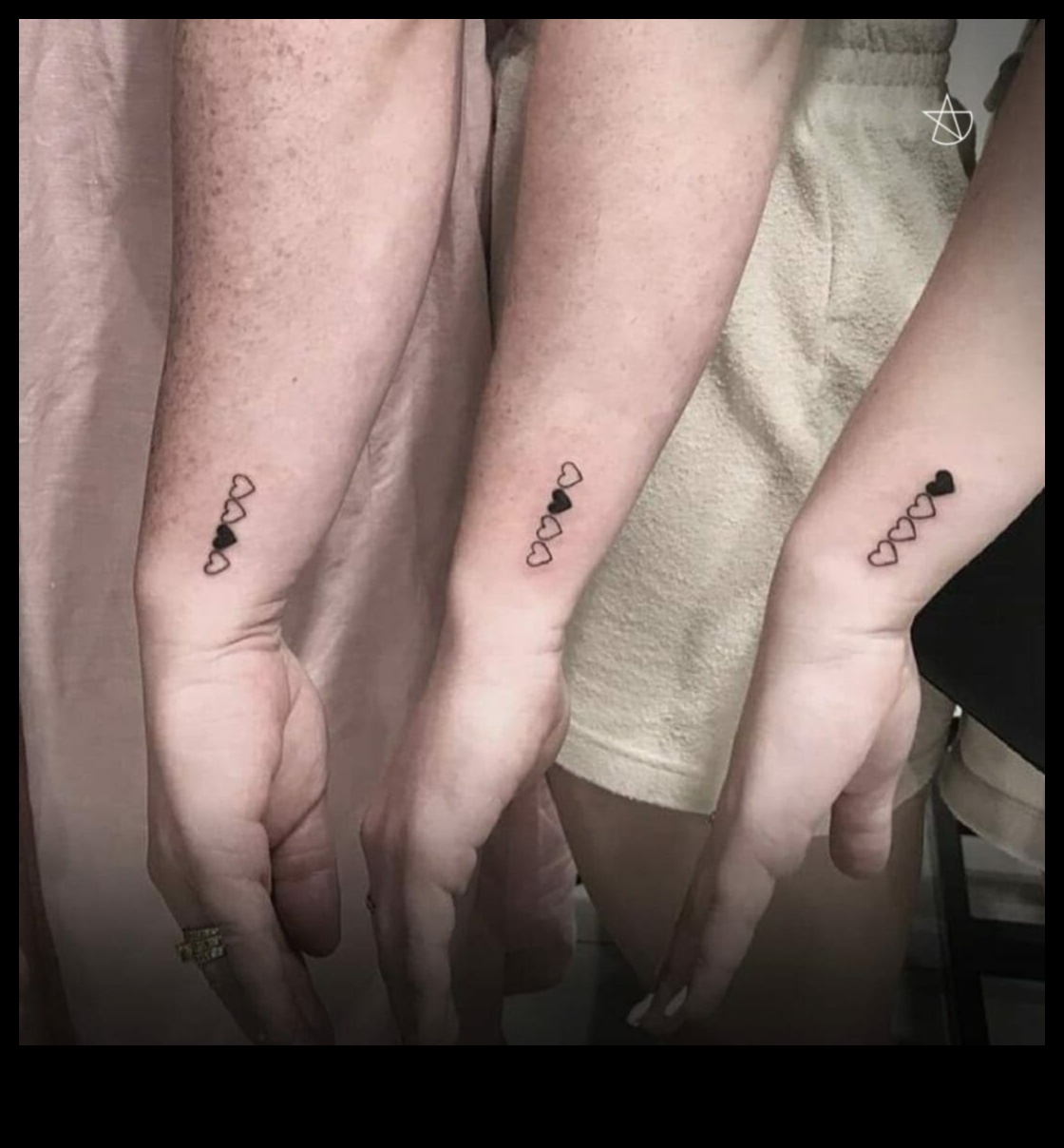 Tatuaje de cuplu un simbol permanent al iubirii tale 5 Together Forever: exprimând dragostea cu tatuaje de cuplu